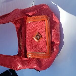 Simply Vera Coral Woven Leather Handbag